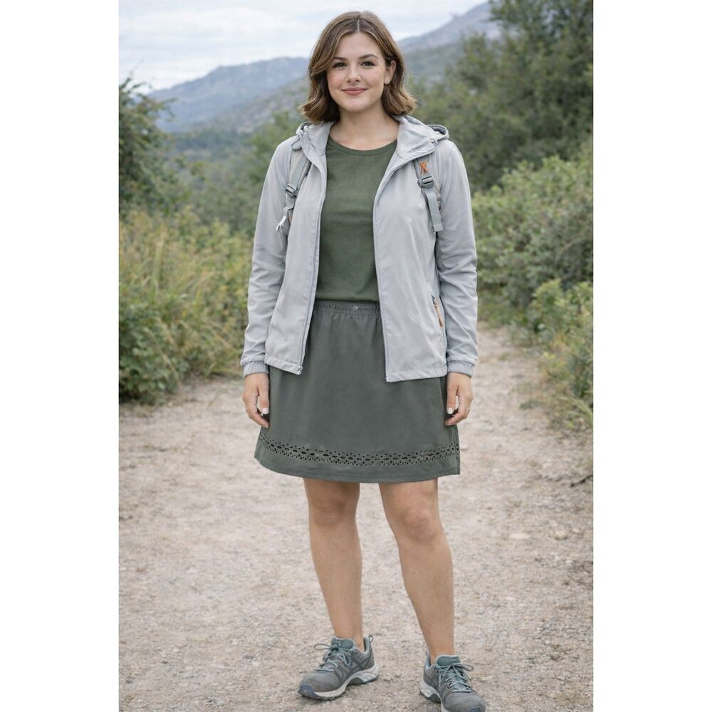 Athletic Above Knee Skort M Drawstring Elastic Waist Laser Cut Hem Athletic